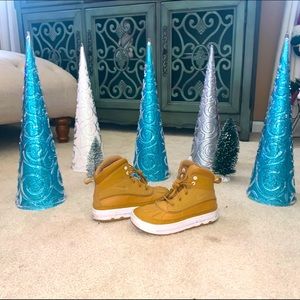 Nike Snow boots 🥾❄️